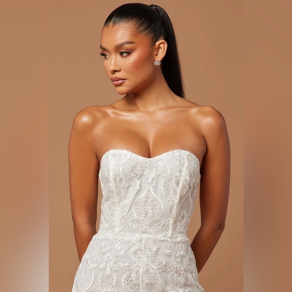 NWT NOVA LUXE Women’s Sequin Embroidered Bride Wedding Formal Jumpsuit Medium M - Picture 2 of 11